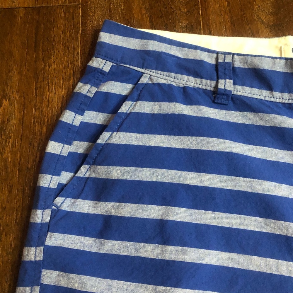 Old Navy Royal Blue Striped Shorts - Picture 2 of 7